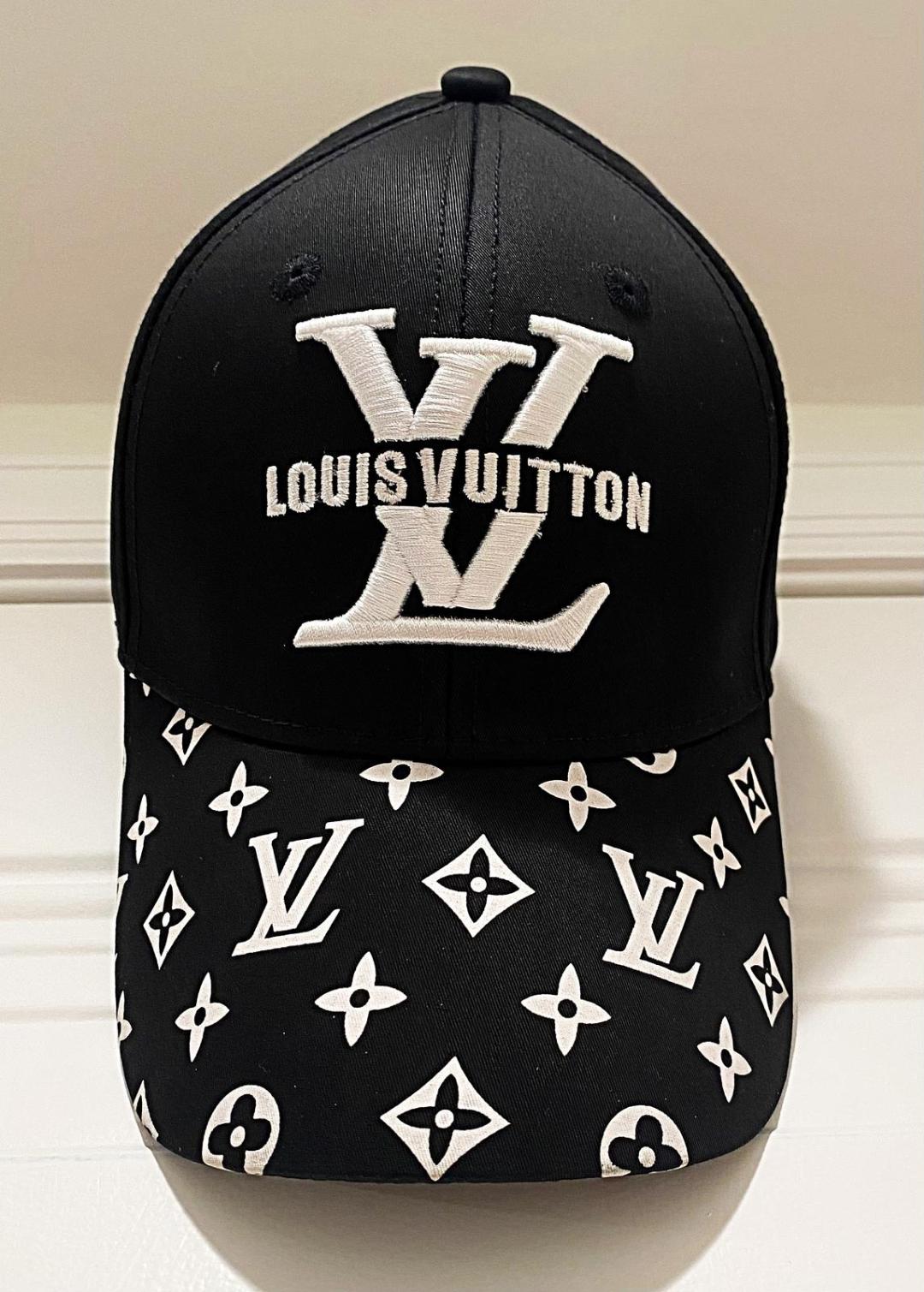 BLACK AND WHITE UNISEX ADJUSTABLE BASEBALL CAP (Copy)