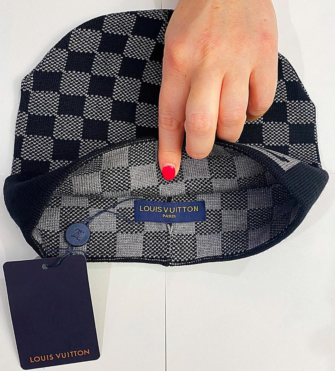 GREY UNISEX BEANIE
