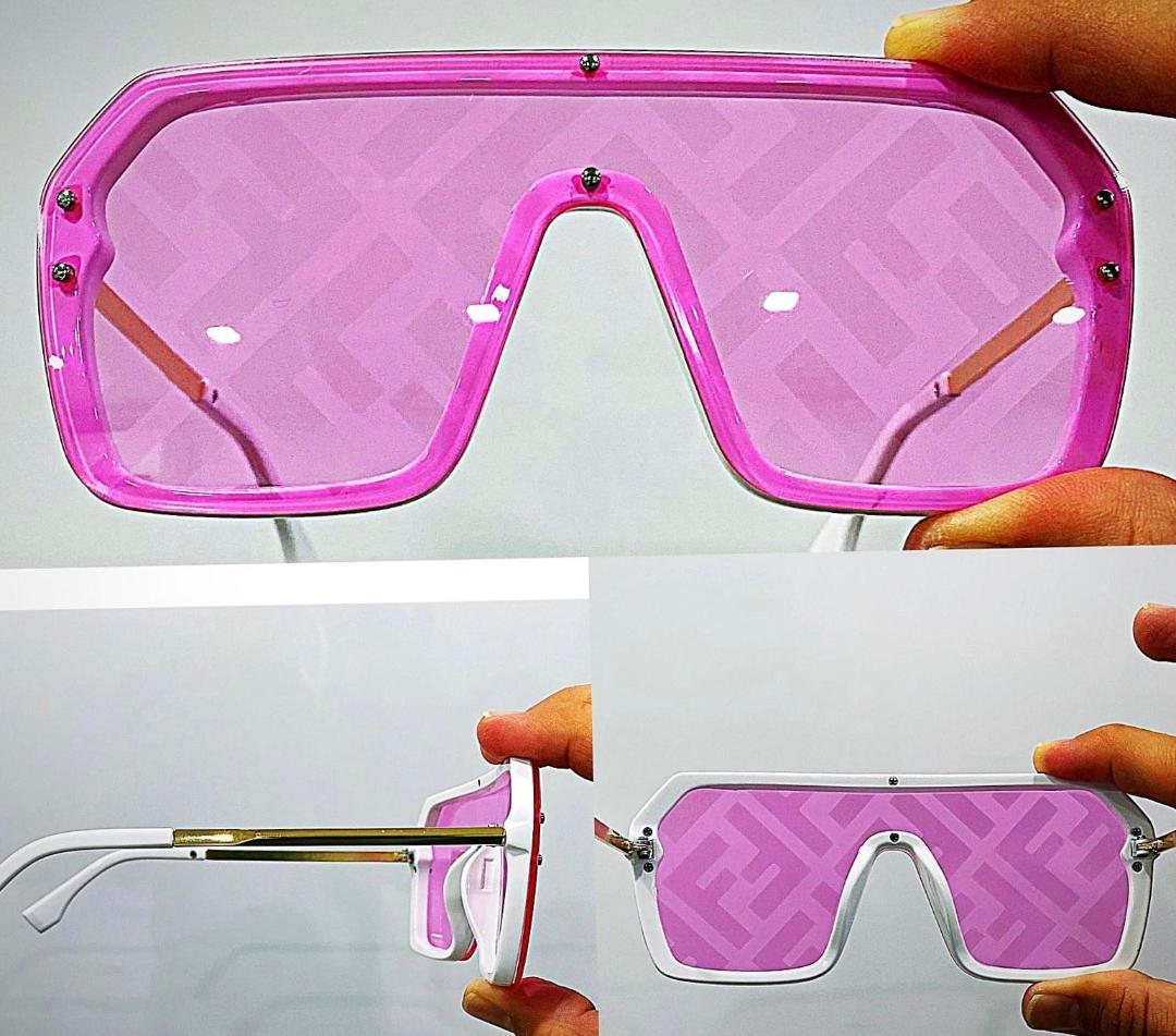 PINK MIRRORED SUNGLASSES