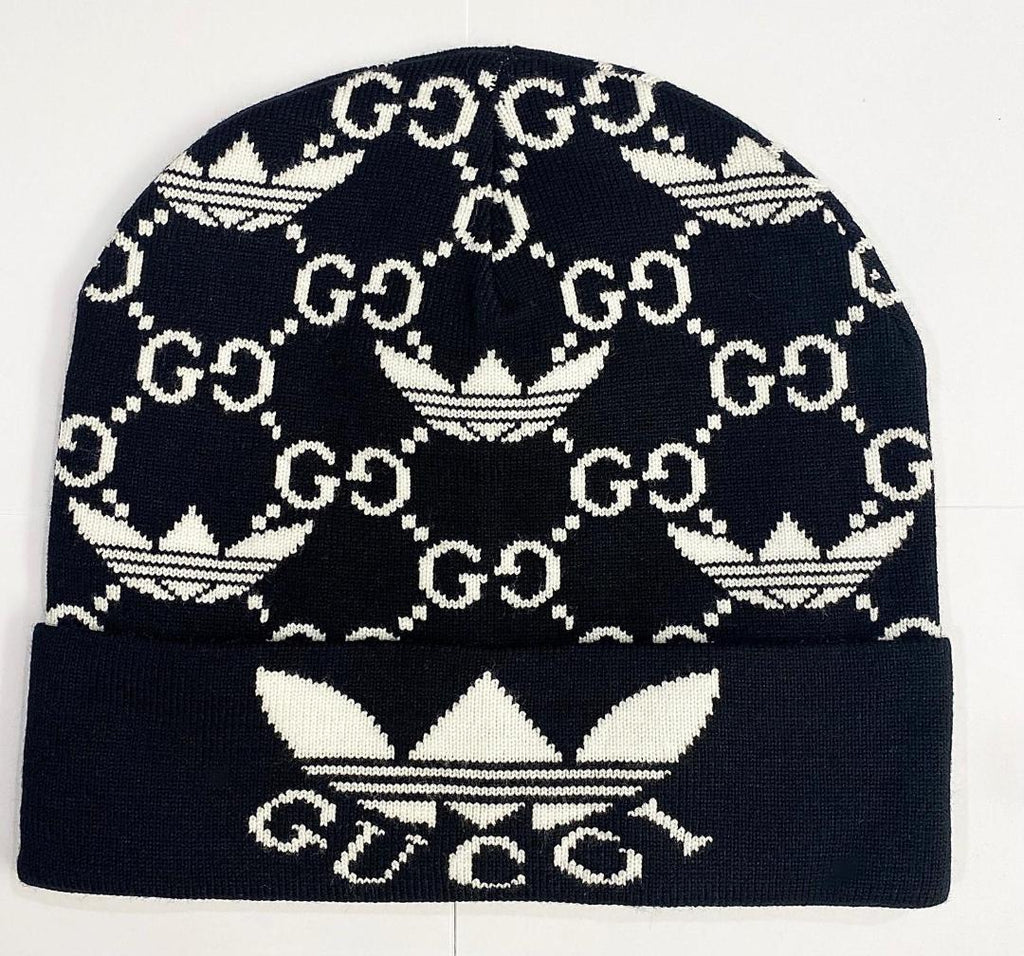 BLACK AND WHITE UNISEX BEANIE